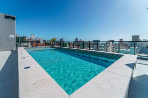 Adra 306 - Cobertura Duplex na praia de Bombinhas - 3 suítes - Vista para o mar - Edifício com academia e piscina no Rooftop